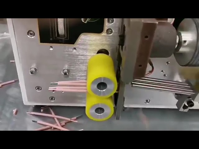 Machine automatique de coupe et dénudage de fils haute efficacité pour câbles multiconducteurs 0-1,7 mm²