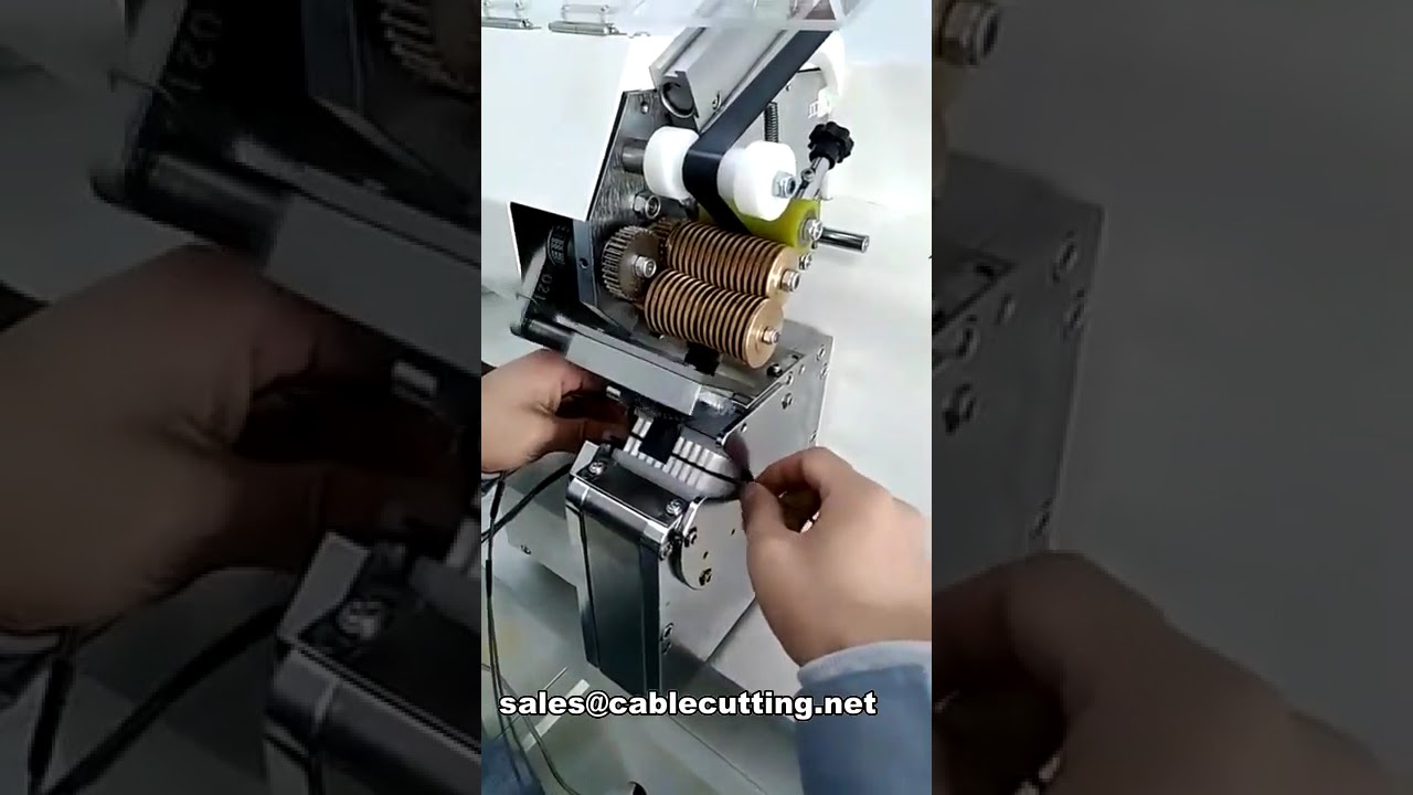 Machine d'enrubannage plié pour faisceaux de câbles WPM-690L