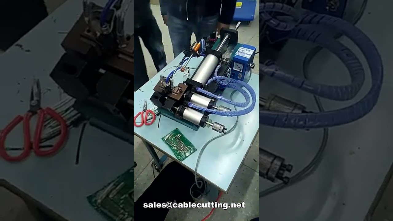 Lame en carbure de tungstène pour machine à dénuder les câbles électriques - Découpe et dénudage précis