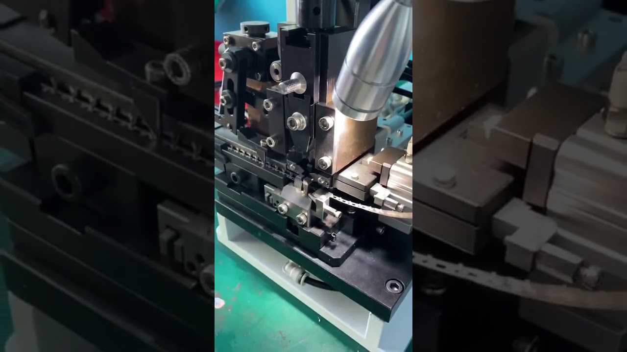 Nouvelle machine 2-en-1 pour dénuder et sertir les bornes : écran tactile et sertisseur à bouton pour câbles unipolaires