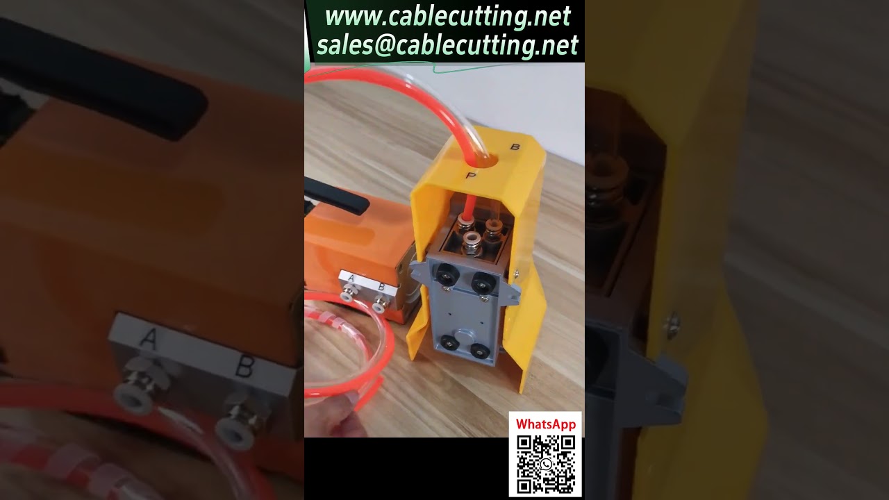 Machine à sertir pneumatique AM 10 – Démonstration de câblage avec matrices sur mesure