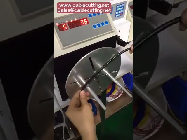 Machine portative d'enroulement et de ficelage pour câbles USB et Type-C