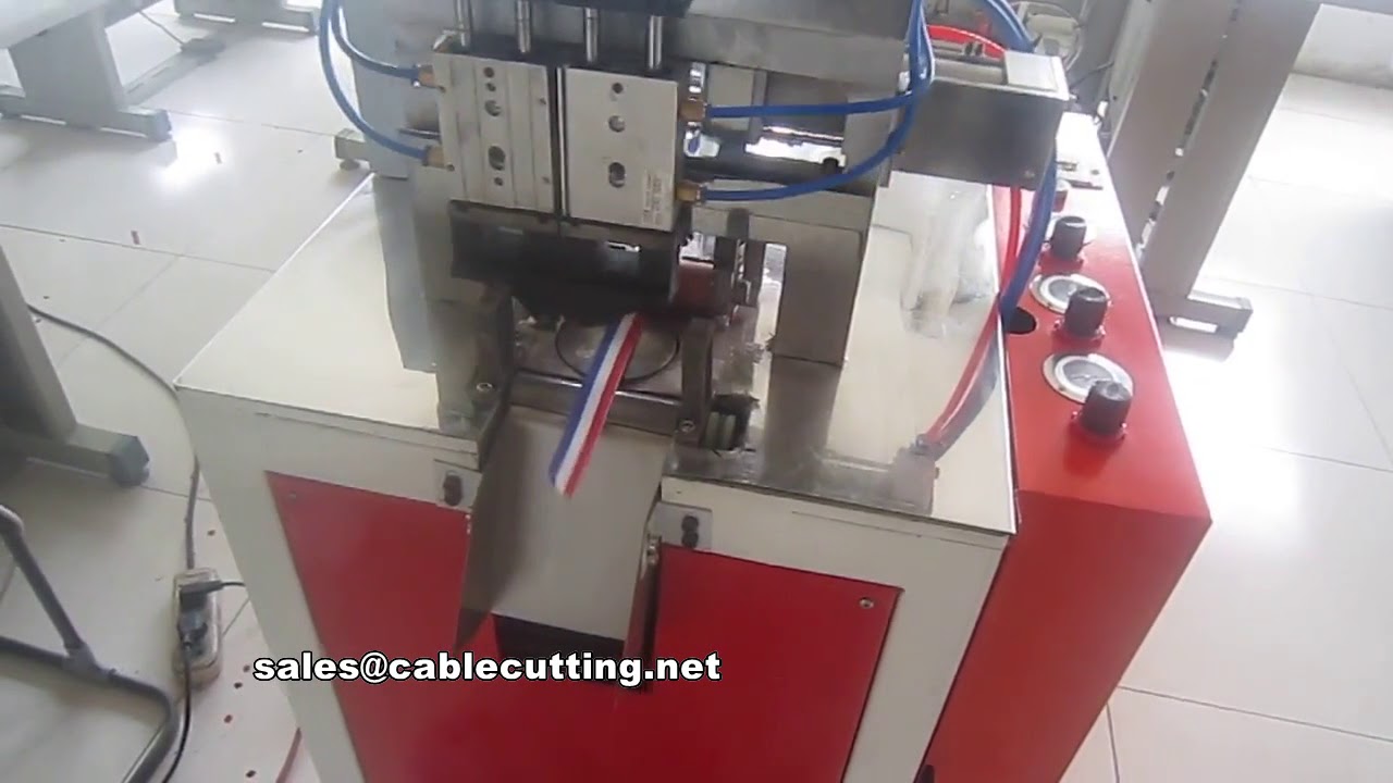 Machine de coupe de ruban ultrasonique et à double lame pour forme trapézoïdale - coupe précise industrielle