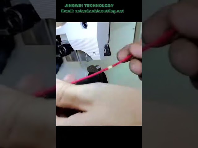 Machine semi-automatique de soudage par étapes pour bandes de cuivre - Alimentation de précision
