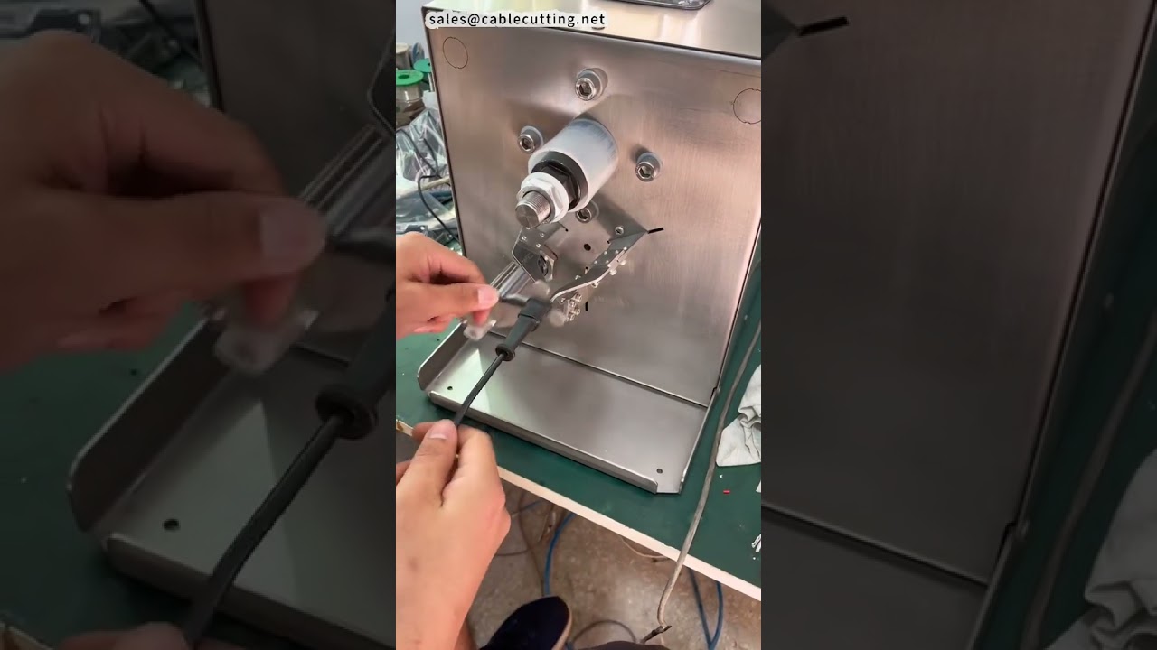 Machine à évaser les tubes – Dilatateur de manchon en action ! #usine #machine #cnc