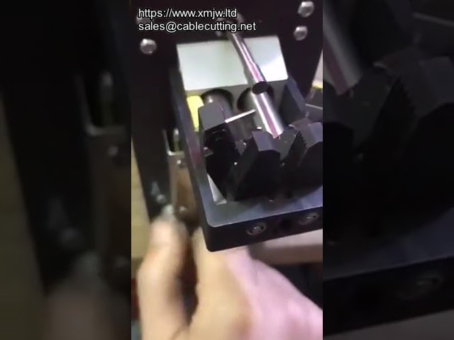 Dénudeuse de fils électriques professionnelle - Machine automatique haute performance