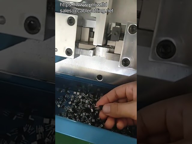 Machine de cintrage et formage des pattes de transistors de puissance pour emballage en tube