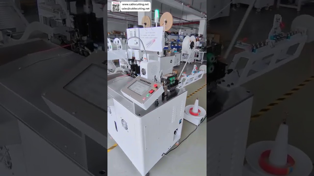Sertissage de précision pour faisceaux PTC : Machine automatique pour modules de chauffage AC de VE