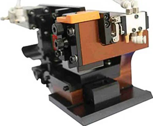 Matrice Transversale Super Large Pneumatique